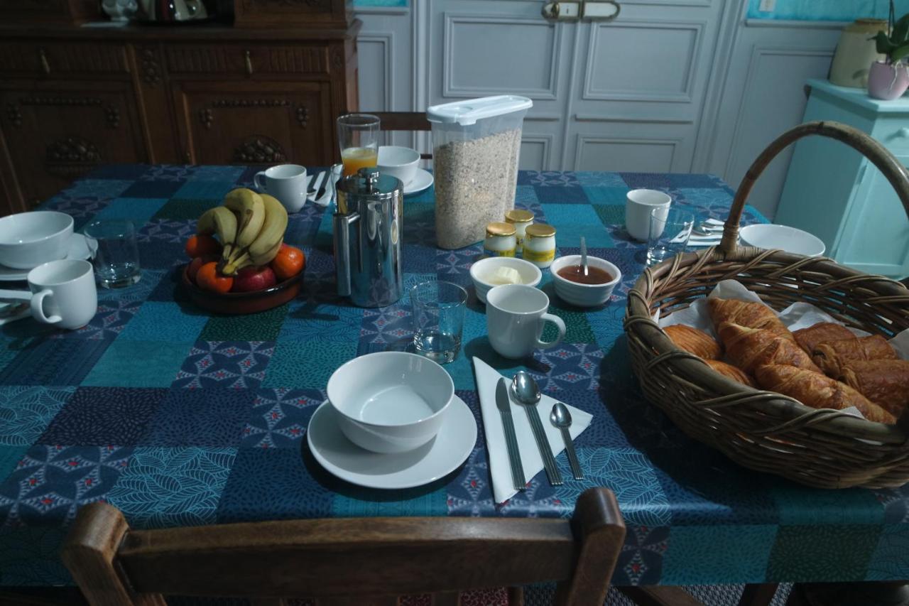 Le Vieux Notaire Bed and Breakfast Landelles-et-Coupigny Esterno foto